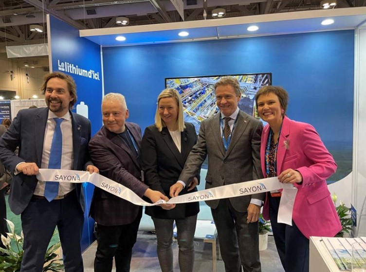 Sayona Minerals cut the ribbon alongside government officials in Canada.