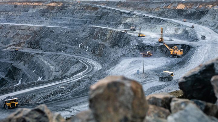 AdobeStock Mine Online