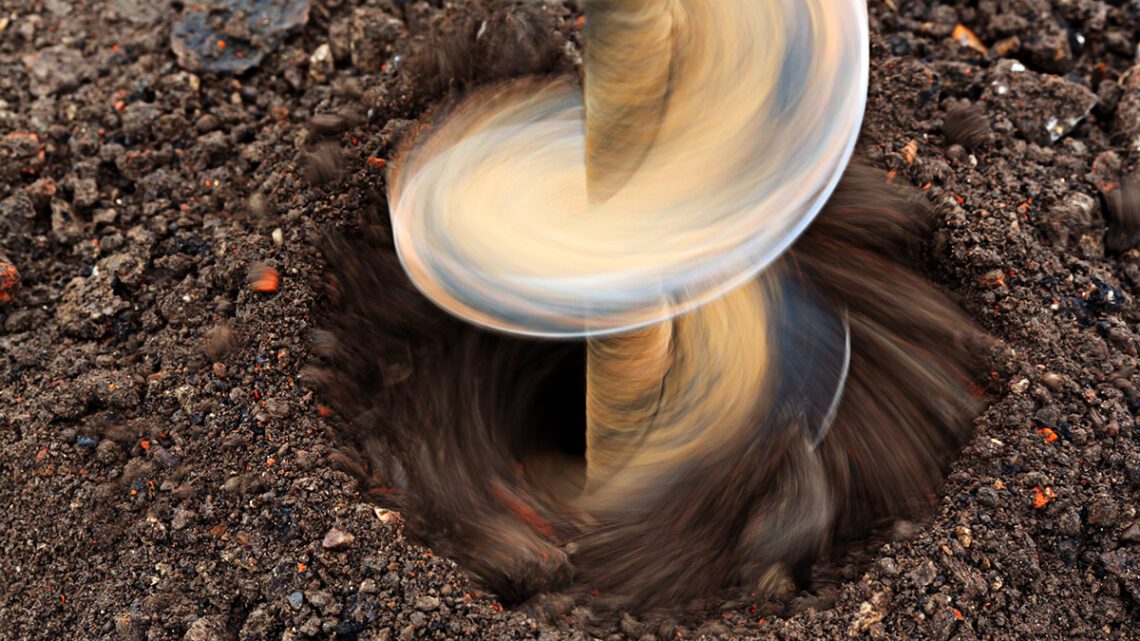AdobeStock Drilling Online