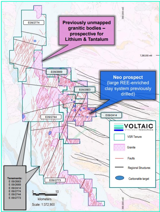Project map with interpreted carbonatite targets and regional geology