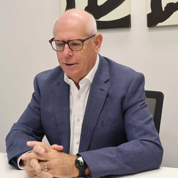 mark english auric mining